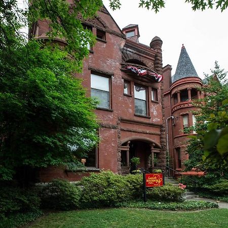 Louisville Bourbon Inn Luaran gambar
