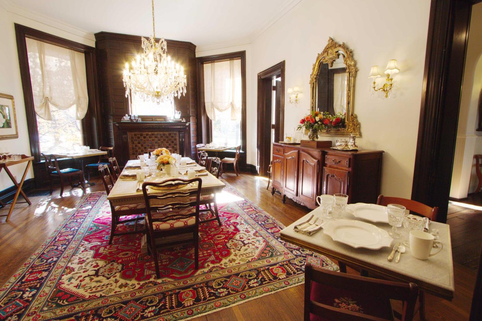 Louisville Bourbon Inn Luaran gambar